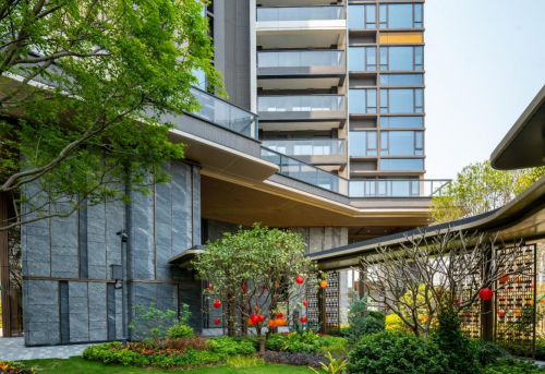 “好房子”精装交付 新鸿基地产峻銮现已开放B区现楼示范单位一竞技平台(图2)