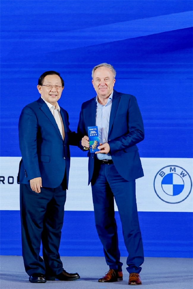 新世代“驾控超级大脑”获权威认可