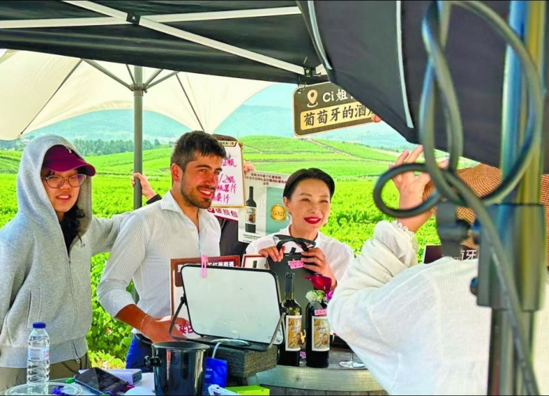 ѹӢMCNCici888ļſ羳̴ ٻӰ