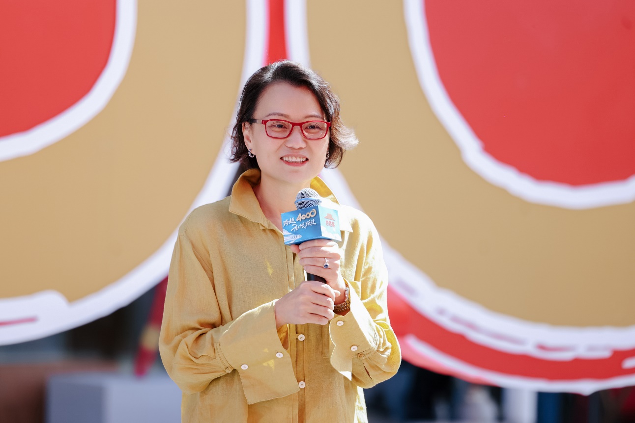 ʤй¼ټ4000ҵ걳ġ߼