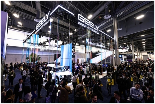 从“技术追随”到“标准制定”，中国智造正走向全球