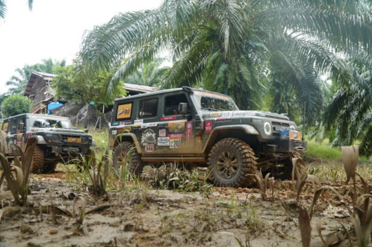 从冬奥之巅到未知远方:212越野车与平凡勇者的探索共鸣(图2)