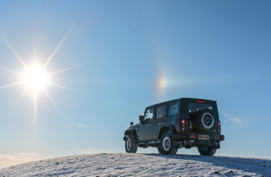 从冬奥之巅到未知远方:212越野车与平凡勇者的探索共鸣(图3)