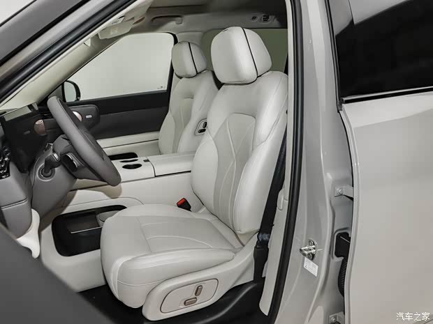 kaiyun体育网页版智己LS8预售权益价2598万元起线控四轮转向空悬纯电续航430km(图21)