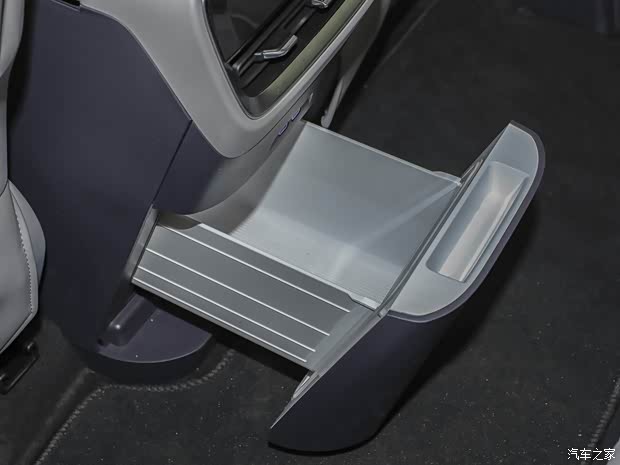 4月10日预售Momenta大模型综合续航1630km别克至境E7实车亮相(图11)