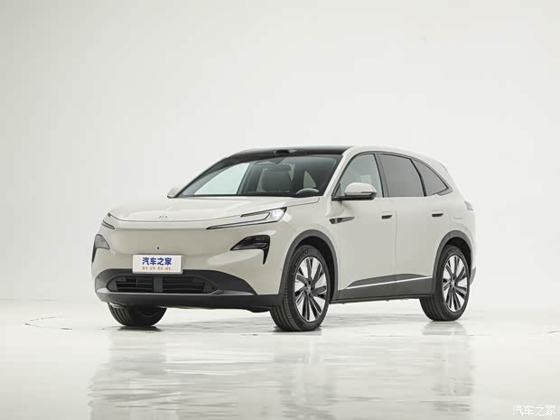 4月10日预售Momenta大模型综合续航1630km别克至境E7实车亮相(图1)