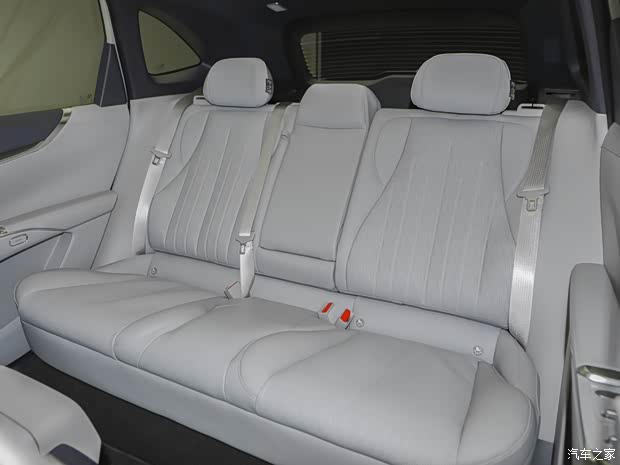 4月10日预售Momenta大模型综合续航1630km别克至境E7实车亮相(图9)