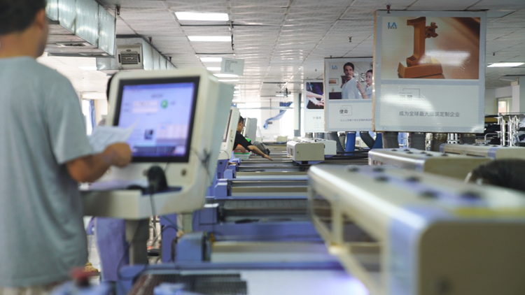 �ߵ�͸������ֱ��������װʹ�㣬ŷ����Ʒ7������10���