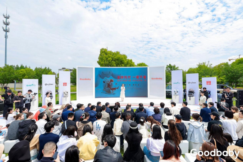 ȫ���и���һŵǧ�𡪡��ú��ӵ��Ĵ������������Σ��ػ�����ÿһ��