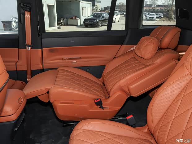 开云体育2026北京车展：一文看懂上汽大众IDERA9X上市权益价2998万起(图20)