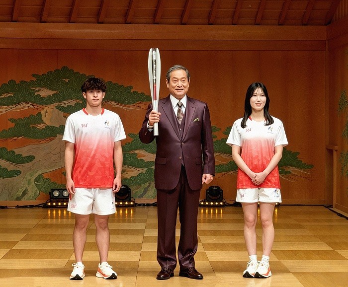 2026年亚运会倒计时100天：361°揭幕火炬手官方体育服饰(图1)
