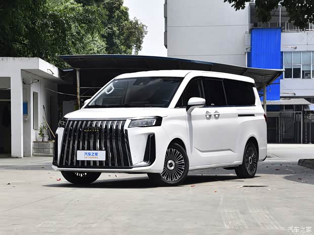 年中优惠锐胜王牌E-M7补贴后768万起锐胜M8纯电版1698万起(图7)