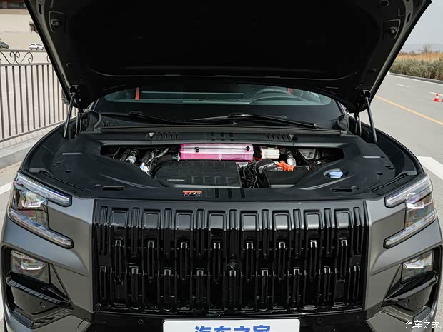 限时选装价5000元起20余处车身部件黑化极氪8X上线曜夜套件(图5)