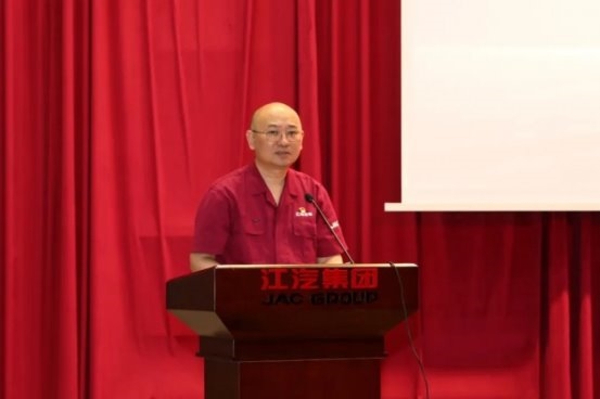 从性价比内卷到科技豪华，项兴初对江汽集团做了什么改革？