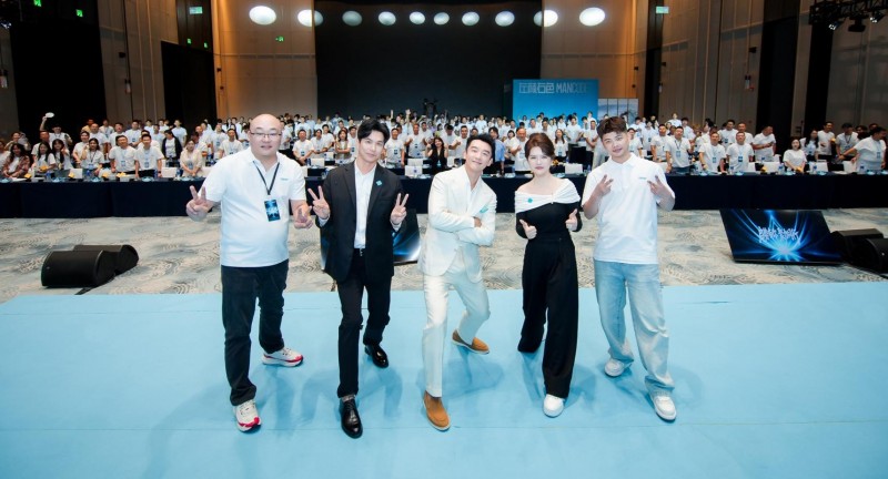 从科学分型到技术研发左颜右色推动男士功效护肤升级(图2)