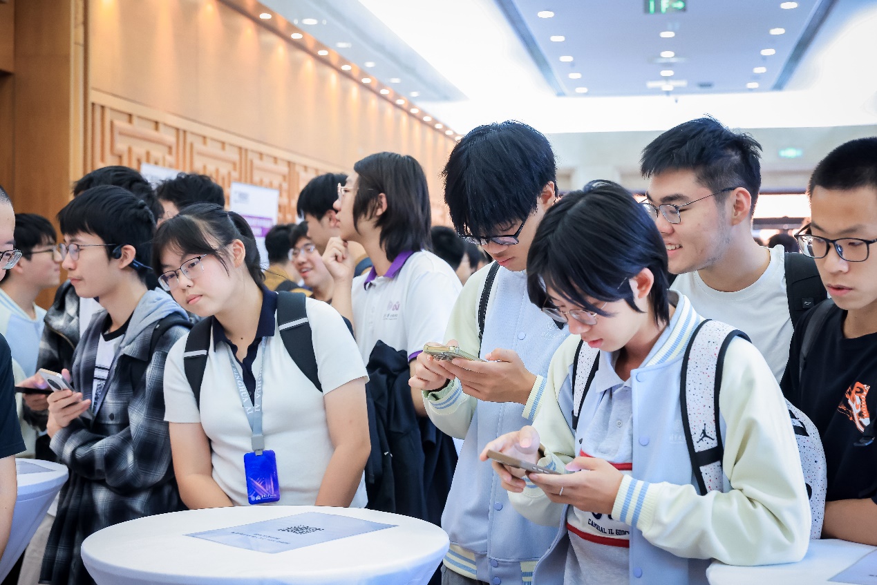 �廪��ѧ�����Ժ���ϰ���Ͱ�������AIԭ���˲������ƻ���
